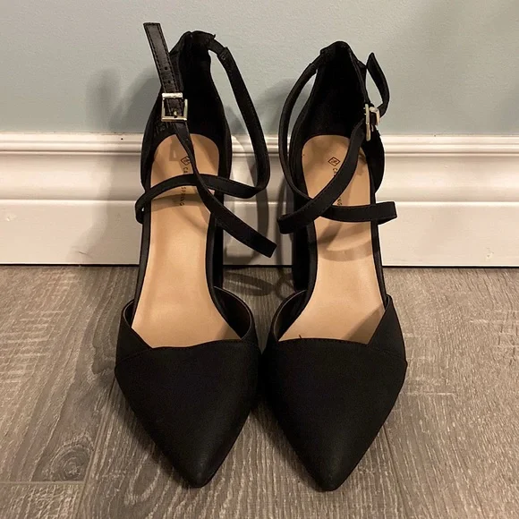 Spring Heels - Picture 1 of 2